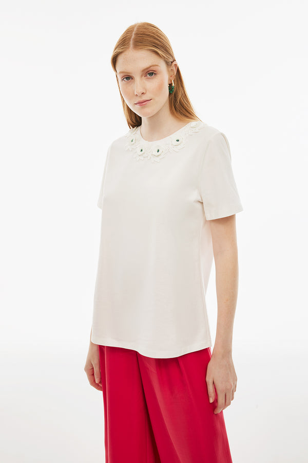 Perspective Round Neck Embroidered Cotton T-Shirt Ecru