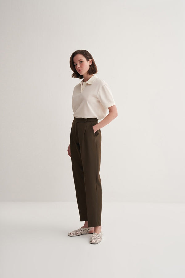 Kk Design Pleated Carrot Trousers Khaki