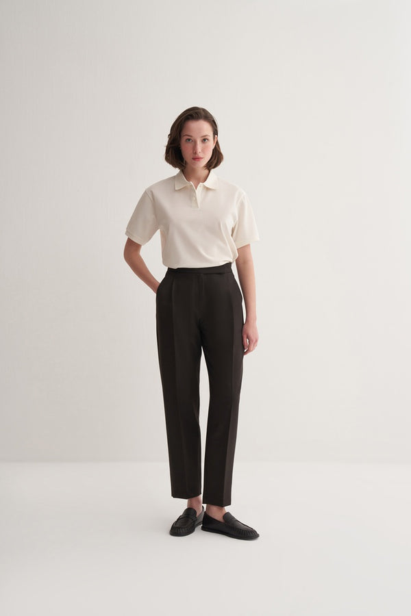 Kk Design Pleated Carrot Trousers Dark Brown
