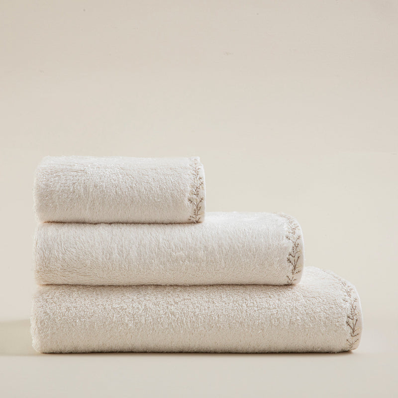 Chakra Evian Towel 30X50Cm Ecru