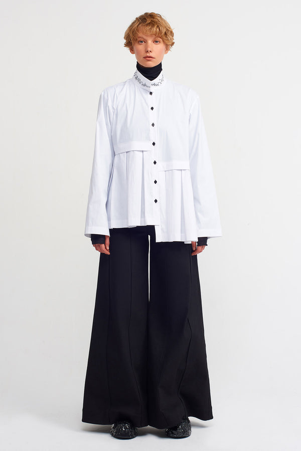 Nu Embroidered Collar Pleated Shirt Off White/Black