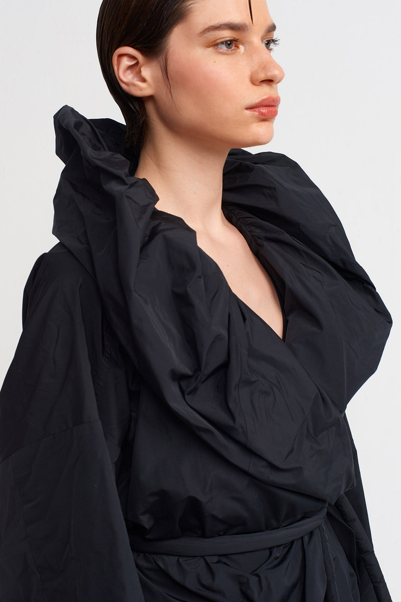 Nu Belted Waist Short Windbreaker Black