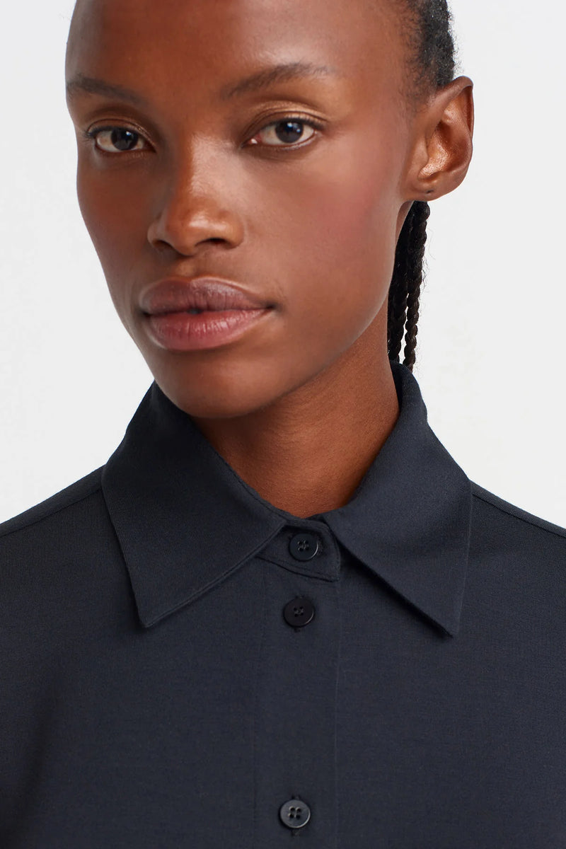 Nu Relaxed Fit Shirt With Waist Shaping Black