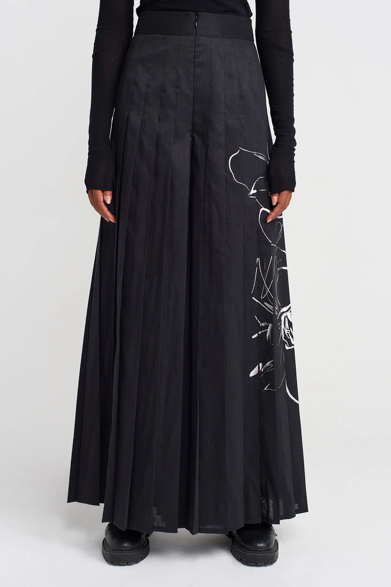 Nu Printed Wide Pleated Trousers Black/W/Silver