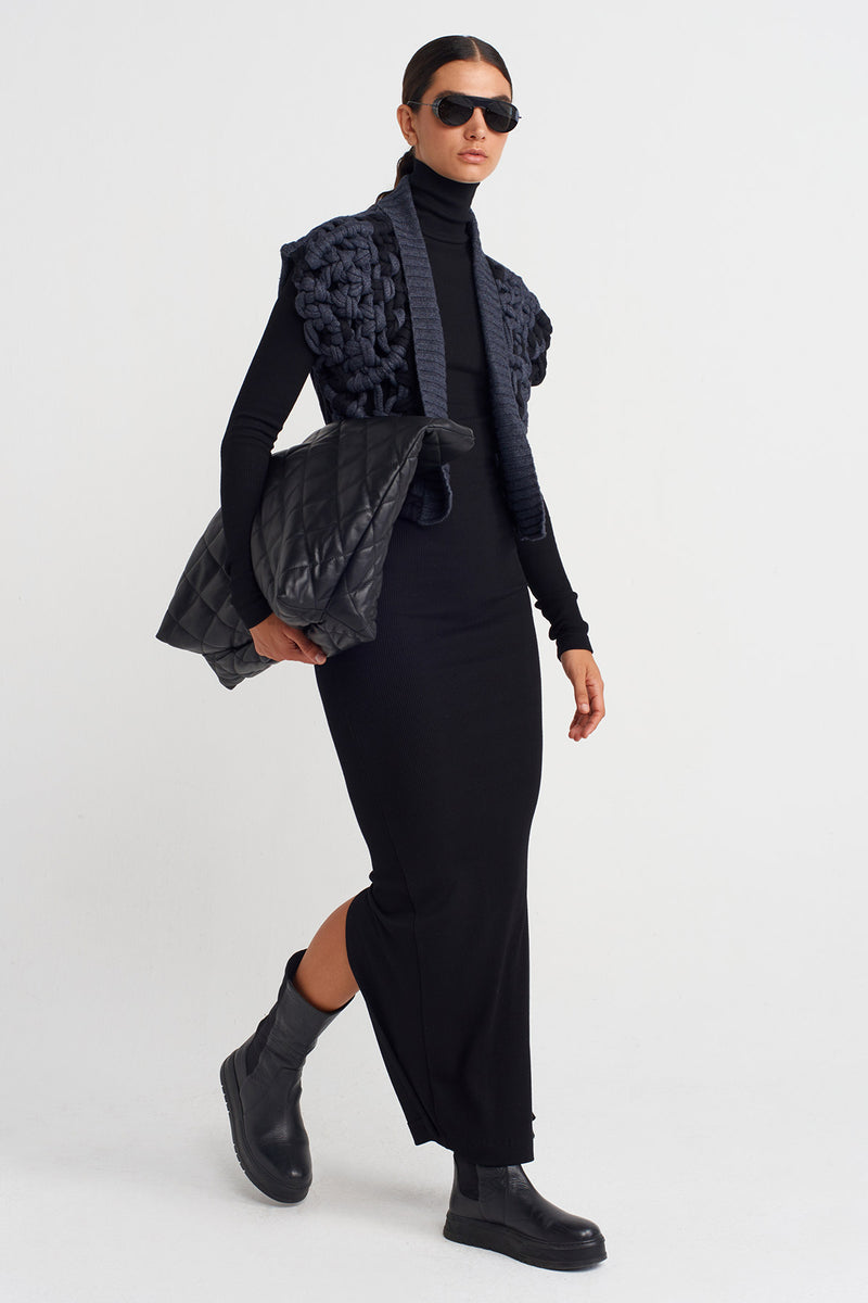 Nu Short Vest With Handcrafted Macramé Details Black & Grey