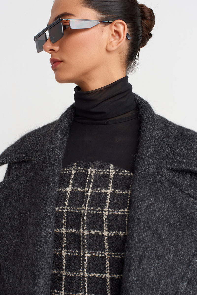 Nu Oversized Coat Off White/Black