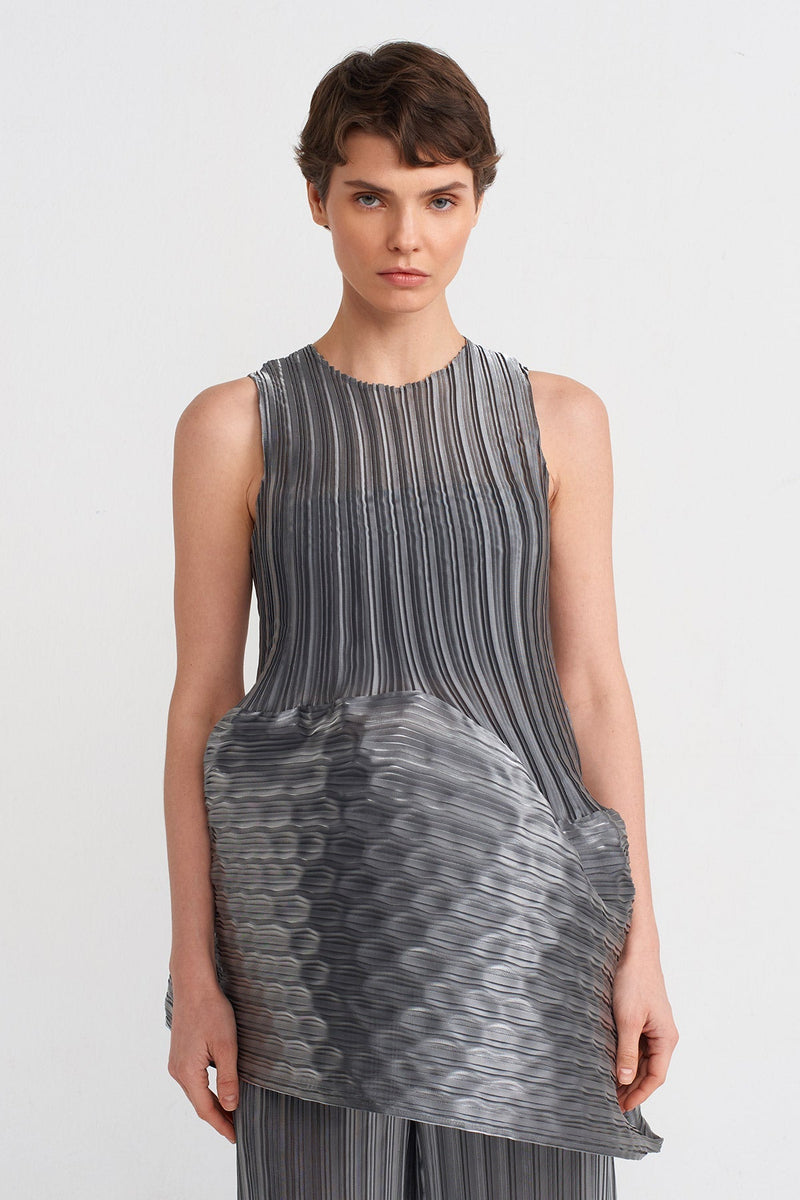 Nu Sleeveless, Puffy Pleated Blouse Silver