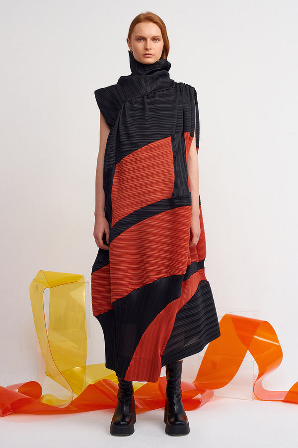 Nu Color-Blocked Pleated Long Dress Black/Orange