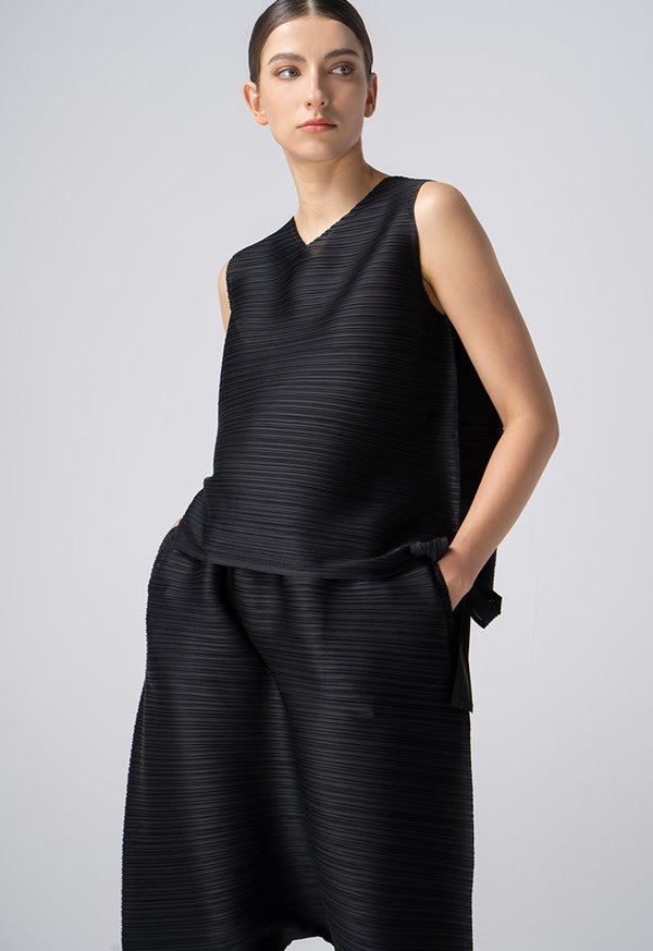 Choice Allover Pleated Top With Tie Detail Black
