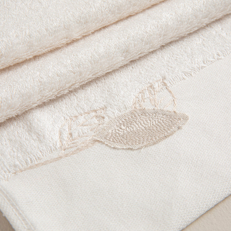 Chakra Silve Bath Towel 85X150Cm  Ecru
