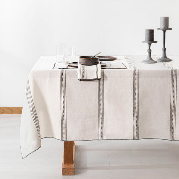 Chakra Mestiere Tablecloth 160X240Cm Grey/White