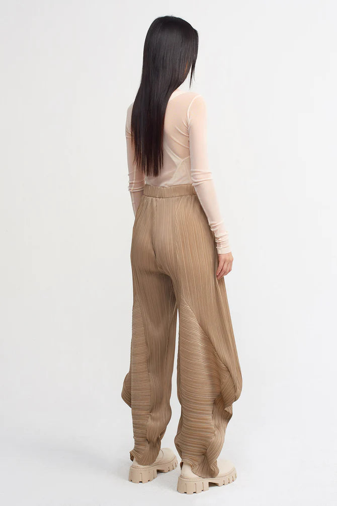 Nu Electric Pleated Loose Fit Pants Bronze